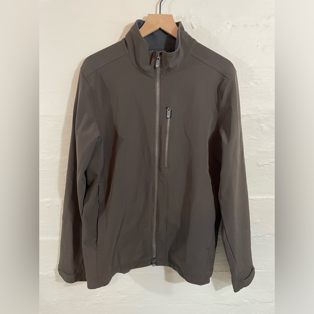 Qôr‎ zip-up soft shell jacket